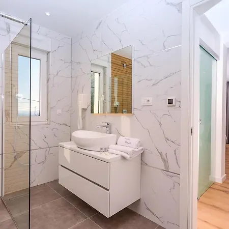 Villa Topaz Dugi Rat